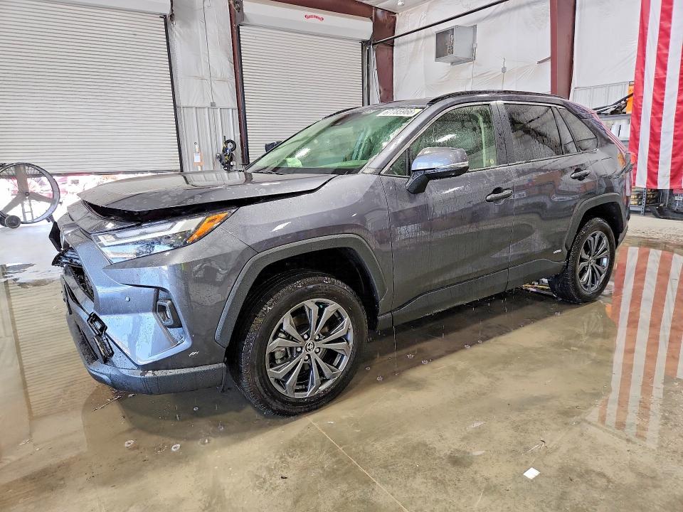 2025 Toyota Rav 4 VIN JTMB6RFV7SD156417 — COPART salvage auction photo