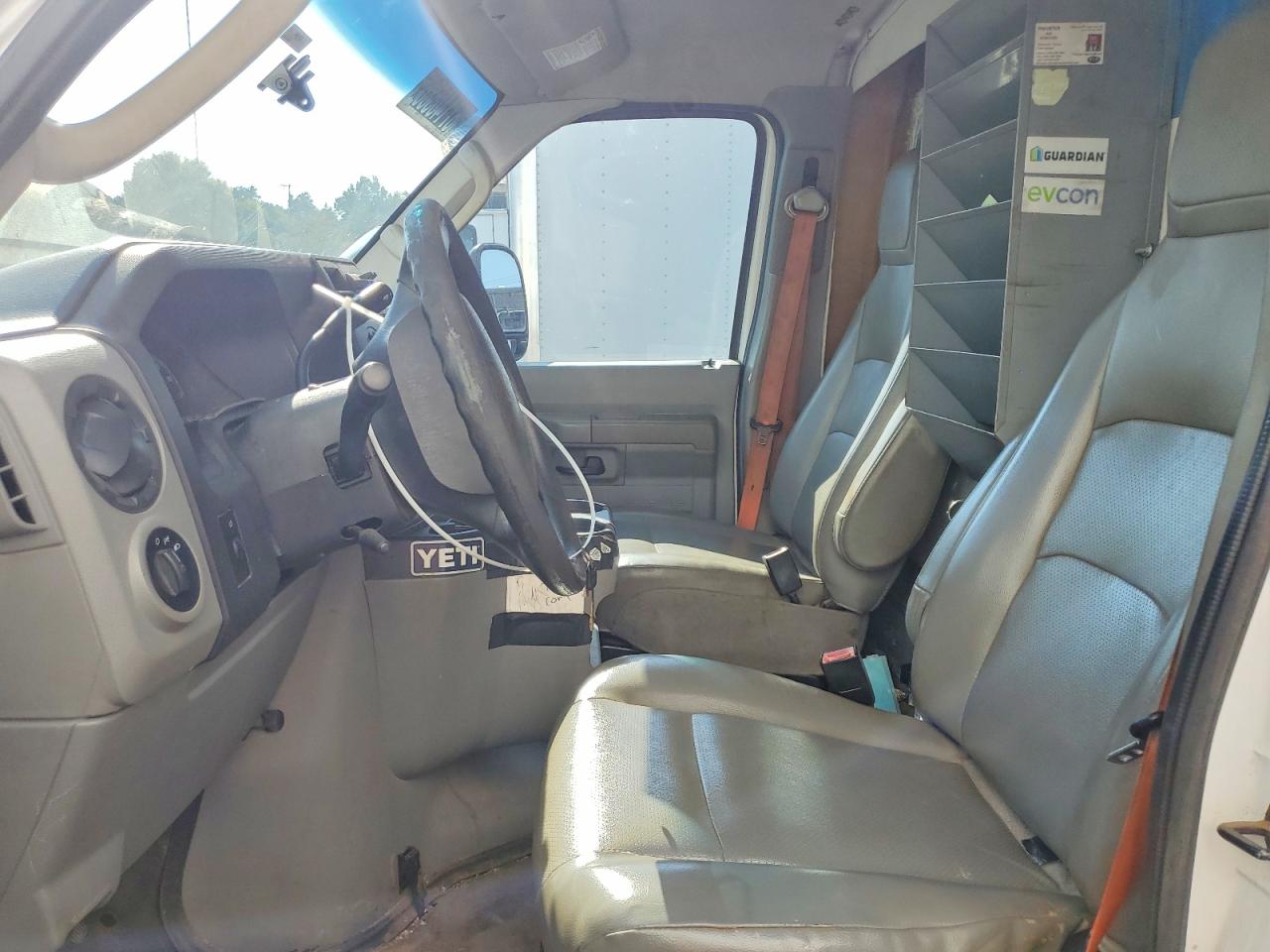 2015 Ford Econoline VIN 1FDXE4FS1FDA35515 COPART salvage auction — Mechanical, Cz - Clean Title, sold $2,000 on 2026-09-22 (photo 7)