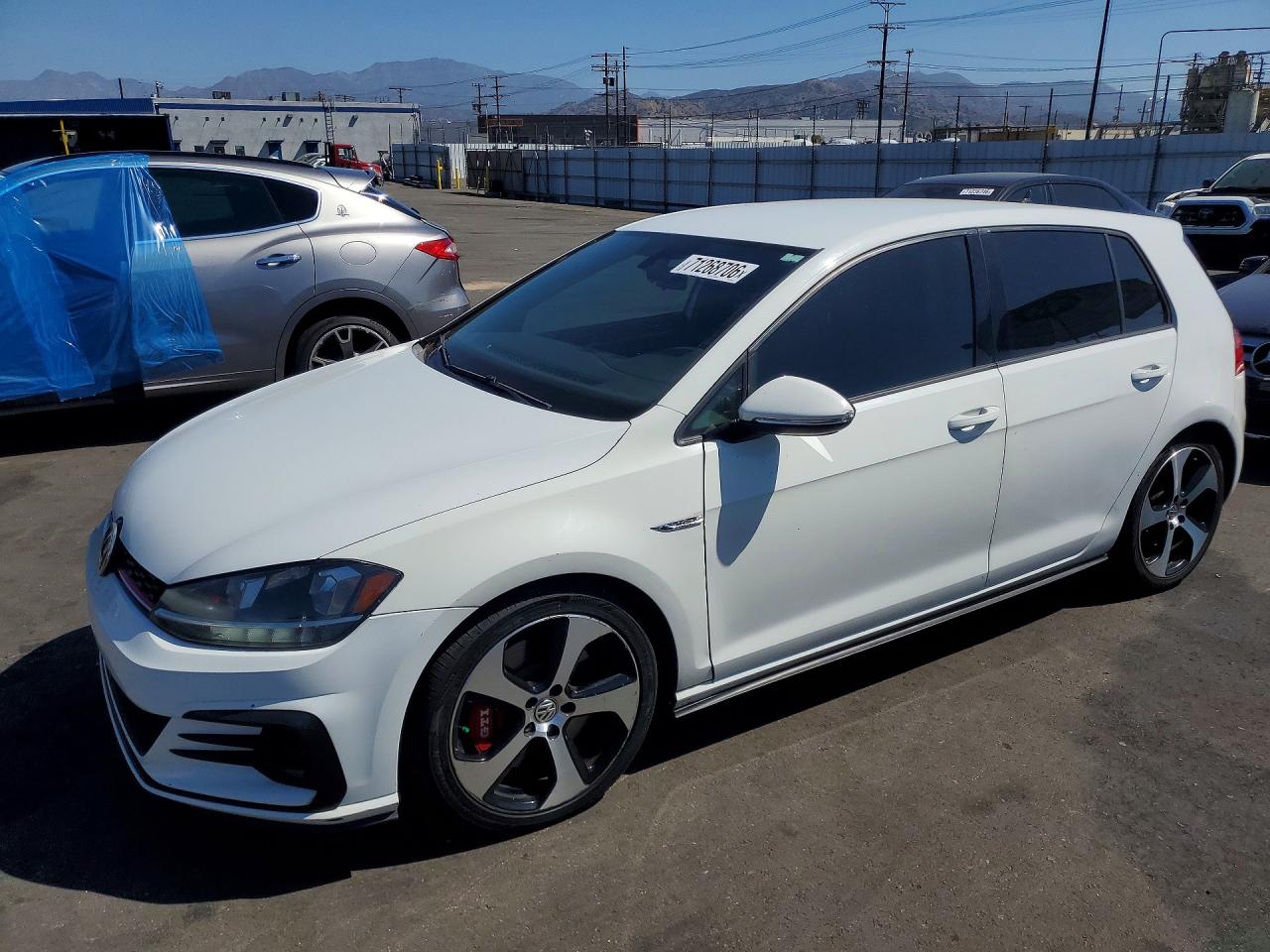 2019 Volkswagen GTI VIN 3VW6T7AU2KM017620 — COPART salvage auction photo