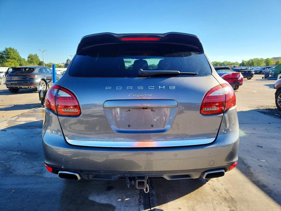 2012 Porsche Cayenne VIN WP1AA2A25CLA12644 COPART salvage auction — SIDE, CO - PUBLIC - SALVAGE TITLE, sold $2,250 on 2026-09-25 (photo 6)