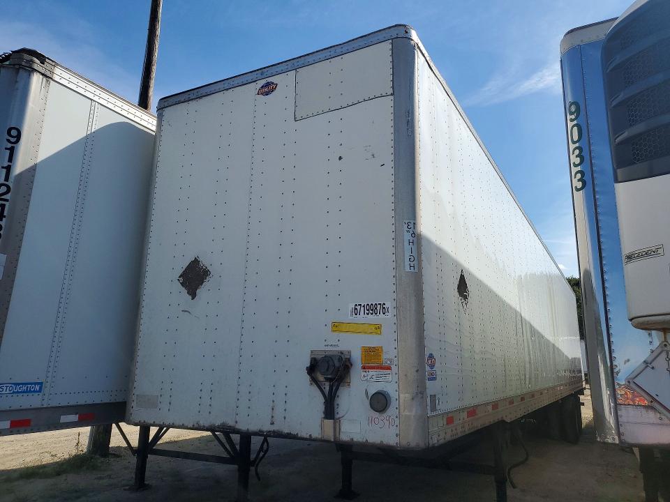 2015 Utility Trailer VIN 1UYVS2531FG278955 COPART salvage auction — MINOR DENT/SCRATCHES, AZ - CERT OF TITLE - SALVAGE, sold $1,450 on 2026-09-24 (photo 1)
