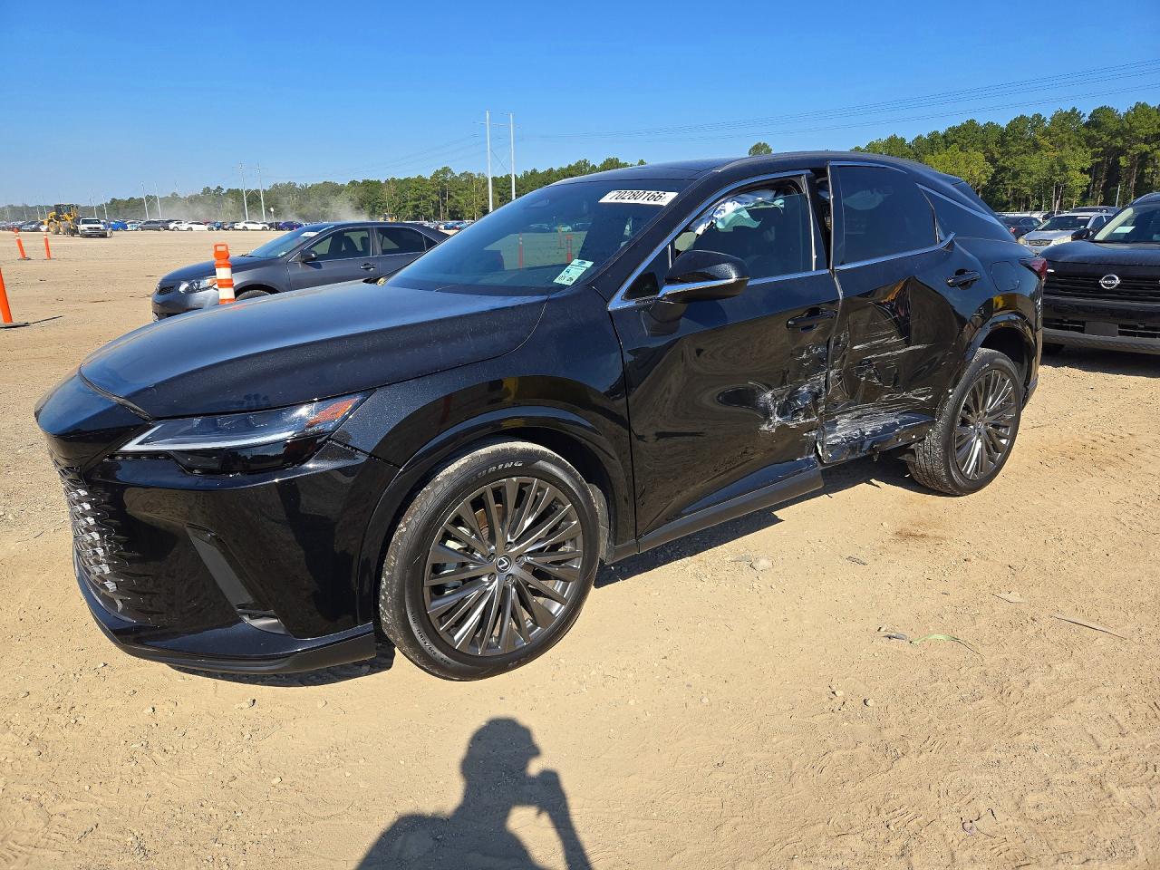 2024 Lexus RX VIN 2T2BBMCA1RC022862 — COPART salvage auction photo