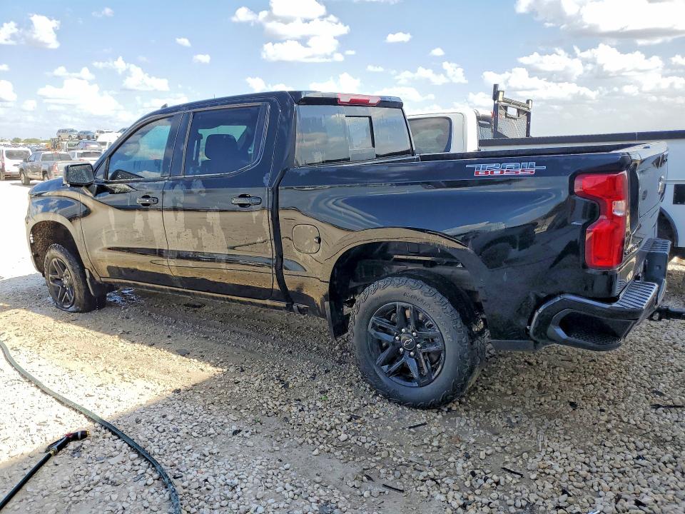 2023 Chevrolet Silverado VIN 3GCUDFE82PG341994 COPART salvage auction — FRONT END, Tx - Certificate Of Title, sold $18,100 on 2026-10-15 (photo 2)