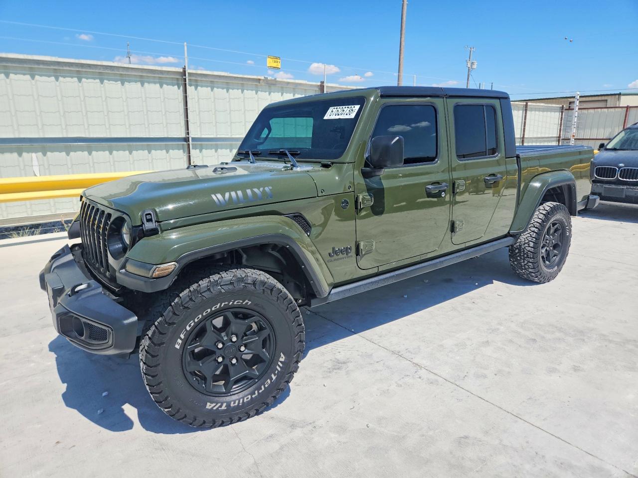 2021 Jeep Gladiator VIN 1C6HJTAGXML577045 COPART salvage auction — Rear End, Sv - Salvage Title, sold $12,400 on 2026-10-16 (photo 1)