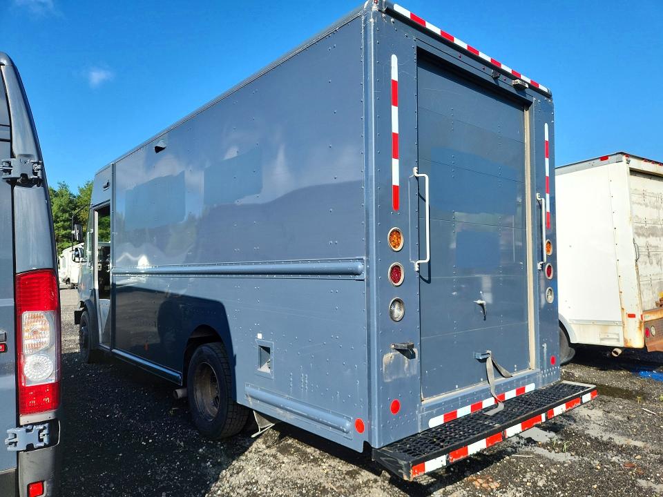 2021 Ford F59 VIN 1F65F5KN0M0A04911 COPART salvage auction — REAR END, NJ - CERTIFICATE OF TITLE, sold $8,000 on 2026-09-29 (photo 2)