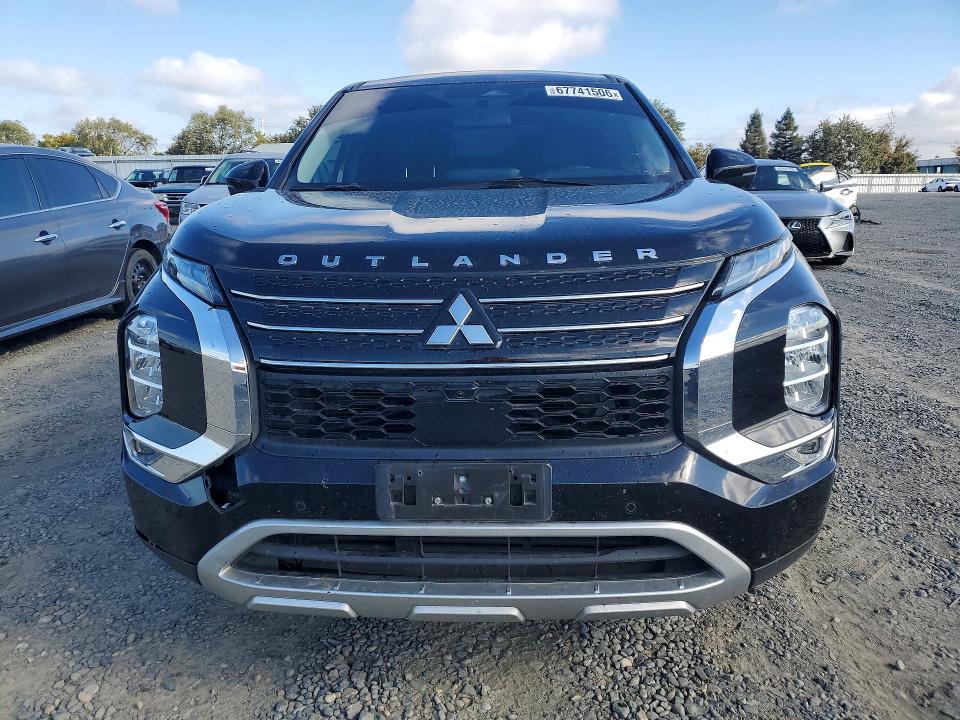 2022 Mitsubishi Outlander VIN JA4J3UA89NZ066860 COPART salvage auction — SIDE, Ca - Dis/Dlr/Exp Only Clean Title (P), sold $7,500 on 2026-09-15 (photo 5)