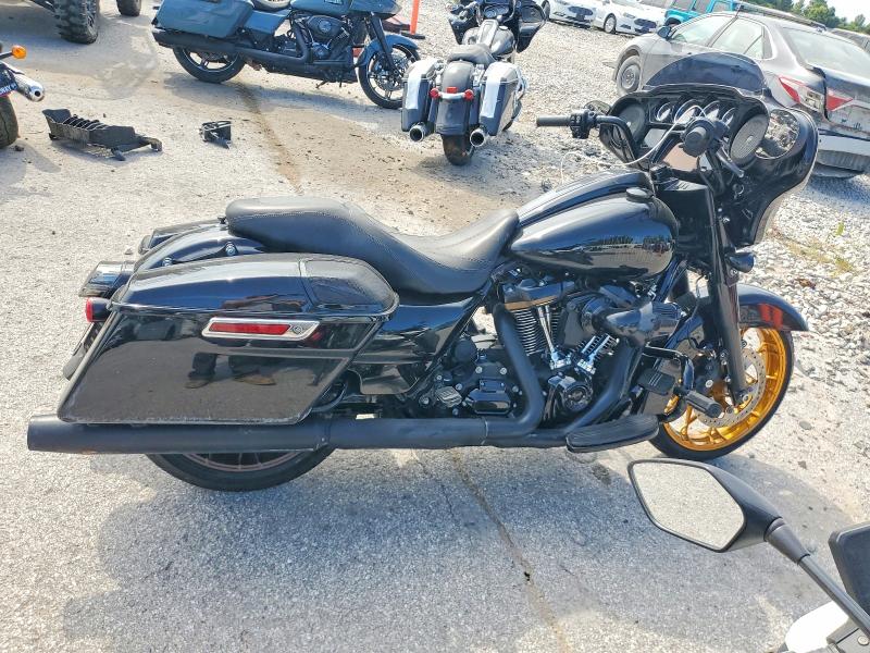 2022 Harley-davidson Street glide VIN 1HD1ABL23NB609152 COPART salvage auction — SIDE, Salvage Title, sold $8,200 on 2026-09-11 (photo 1)