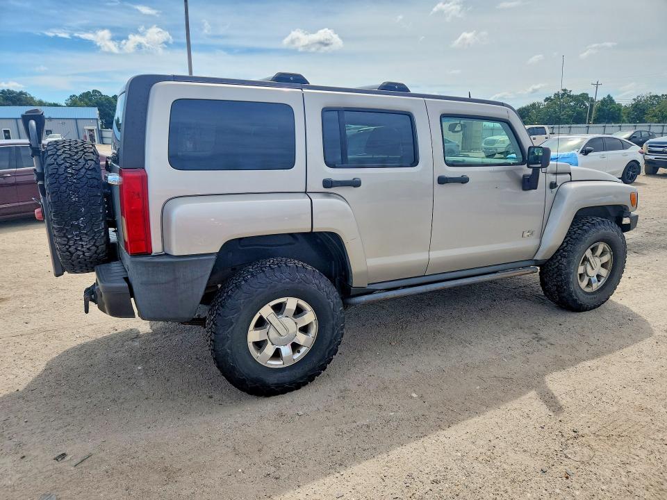 2007 Hummer H3 VIN 5GTDN13E378202917 COPART salvage auction — NORMAL WEAR, FL - CERTIFICATE OF TITLE, sold $1,150 on 2026-09-10 (photo 3)