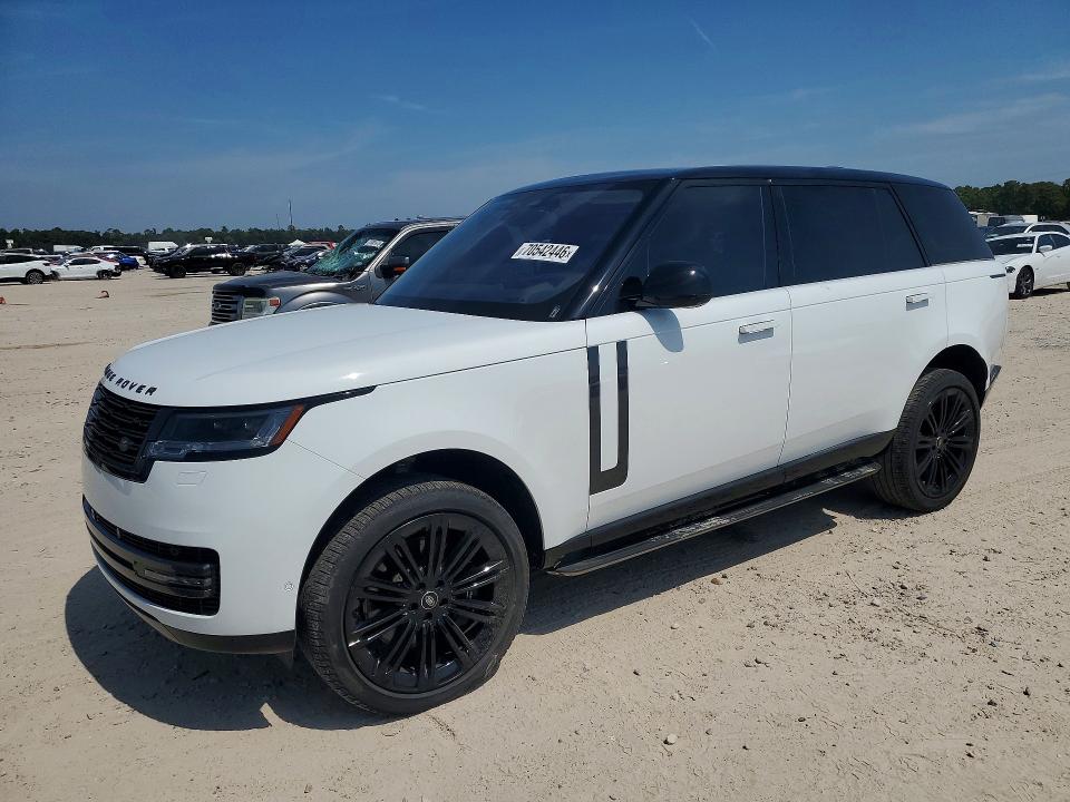2023 Land rover RANGE ROVER VIN SALKPBE7XPA025006 COPART salvage auction — NORMAL WEAR, TX - CERTIFICATE OF TITLE, sold $85,000 on 2026-10-06 (photo 1)