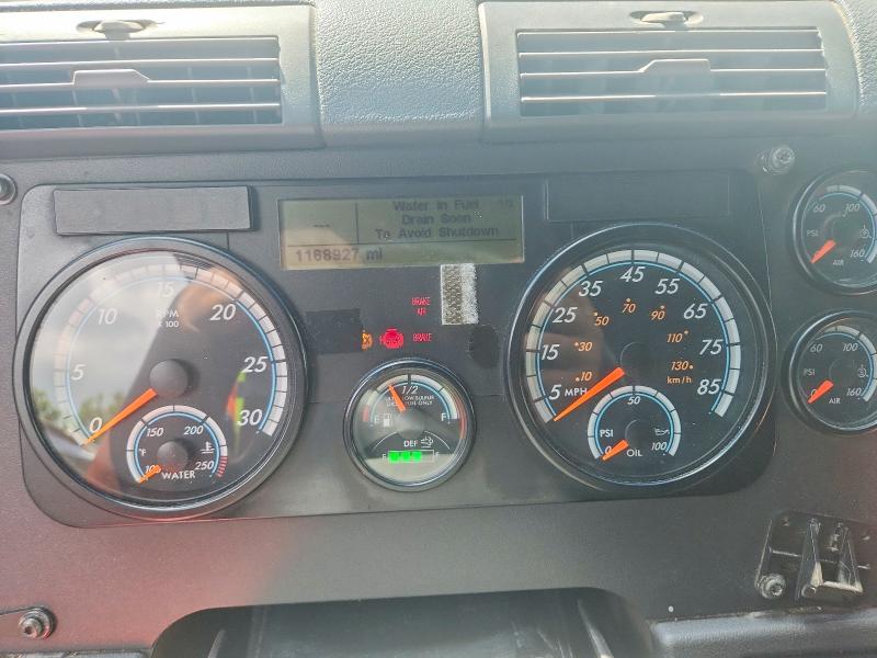 2014 Freightliner Cascadia 125 VIN 1FUJGLD53ELFK3649 COPART salvage auction — MECHANICAL, SC - CERTIFICATE OF TITLE, sold $875 on 2026-09-30 (photo 9)