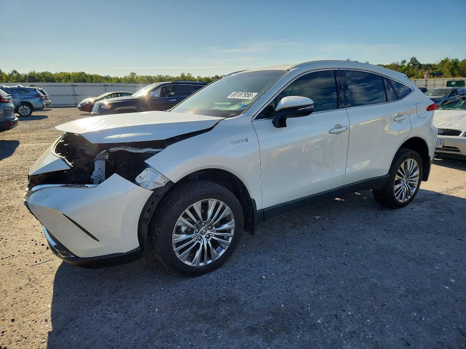 2021 Toyota Venza VIN JTEAAAAH3MJ068090 — COPART salvage auction photo