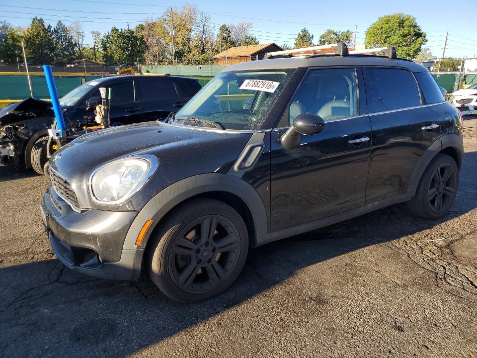 2013 Mini Cooper VIN WMWZC3C53DWP23512 COPART salvage auction — MINOR DENT/SCRATCHES, Ca - Dis/Dlr/Exp Only Clean Title, sold $775 on 2026-09-08 (photo 1)