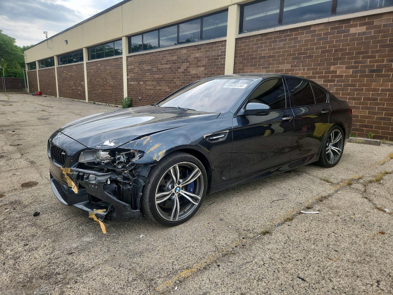 2013 BMW M5 VIN WBSFV9C5XDD096847 — COPART salvage auction photo