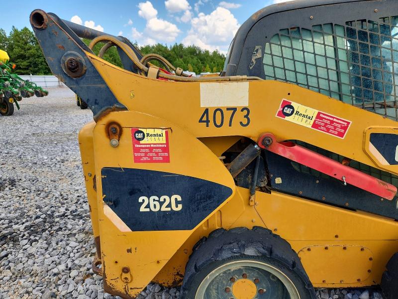 2011 Caterpillar 236d skid steer VIN CAT0262CJMST04073 COPART salvage auction — NORMAL WEAR, TN - BILL OF SALE, sold $7,100 on 2026-09-18 (photo 6)