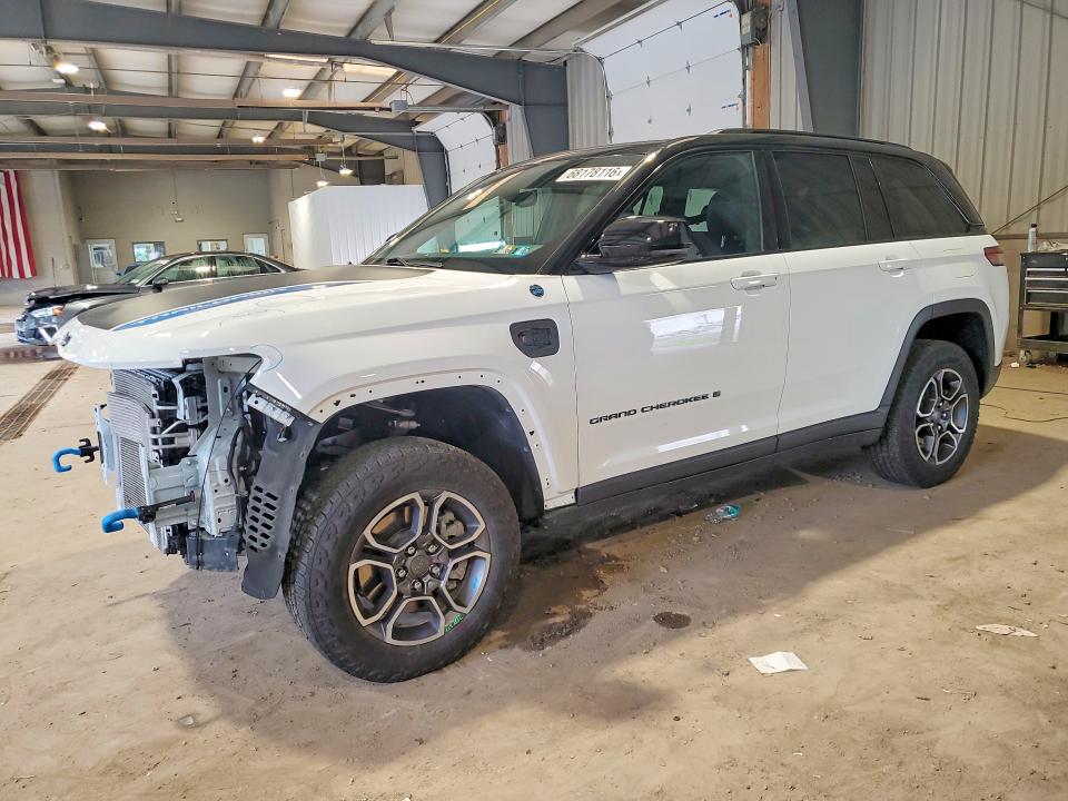 2023 Jeep Cherokee VIN 1C4RJYC65P8786070 — COPART salvage auction photo