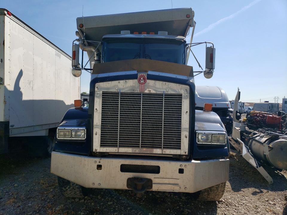 2002 Kenworth T800 VIN 1NKDL00X72J898243 COPART salvage auction — REAR END, IN - CERTIFICATE OF TITLE (P), sold $9,200 on 2026-10-06 (photo 5)