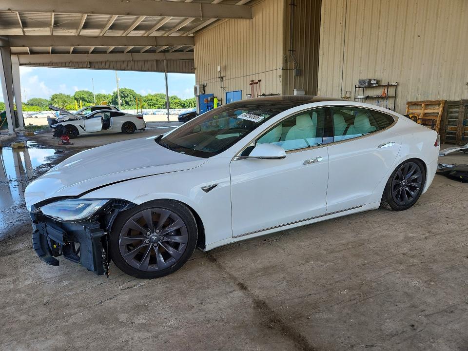 2020 Tesla Model s VIN 5YJSA1E29LF409299 — COPART salvage auction photo