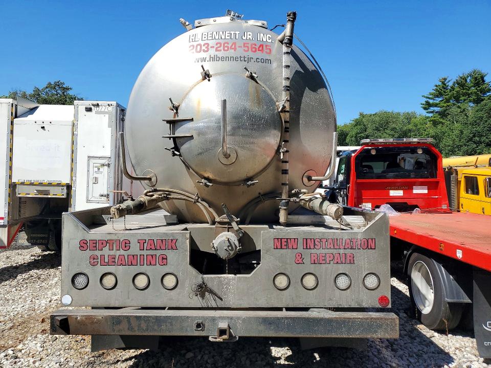 2013 Peterbilt 365 VIN 1NPSX7EX6DD209480 COPART salvage auction — ROLLOVER, CT - CERT OF TITLE-SALVAGE, sold $18,600 on 2026-09-24 (photo 6)