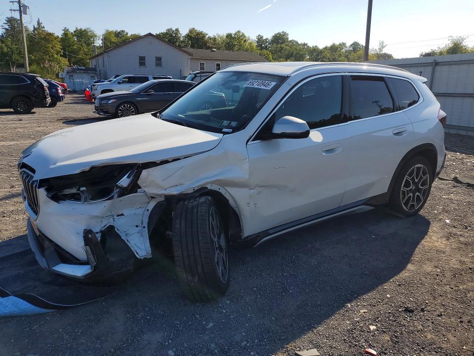 2024 BMW X1 VIN WBX73EF09R5Y72142 — COPART salvage auction photo