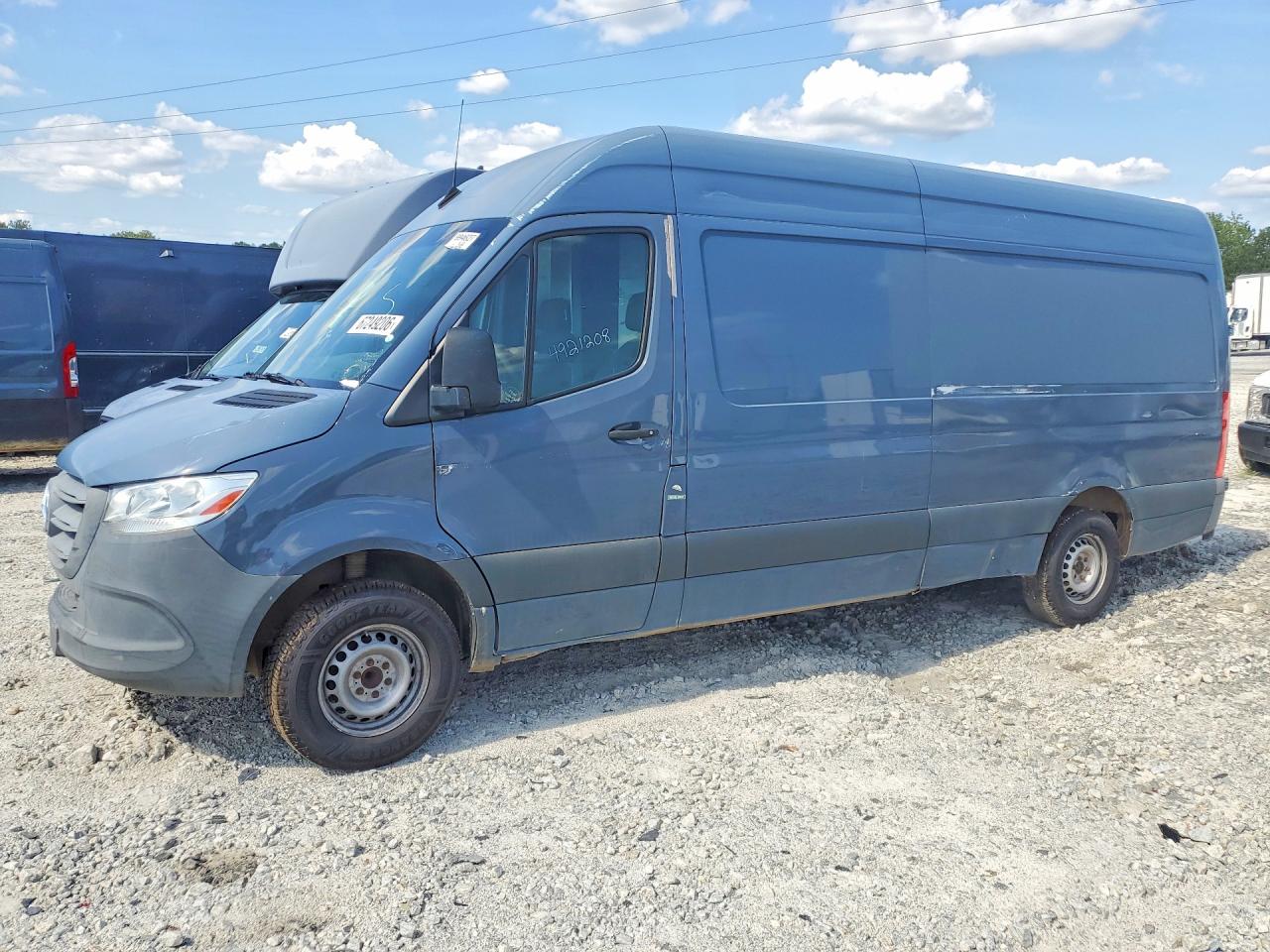 2019 Mercedes-Benz Sprinter VIN WD4PF1CD3KT007372 — COPART salvage auction photo