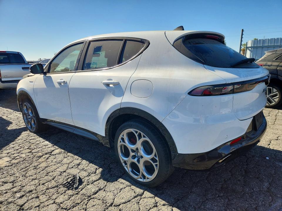 2024 Alfa romeo Tonale VIN ZASPATDW9R3047832 COPART salvage auction — FRONT END, CA - DIS/DLR/EXP ONLY CLEAN TITLE (P), sold $6,900 on 2026-09-22 (photo 2)