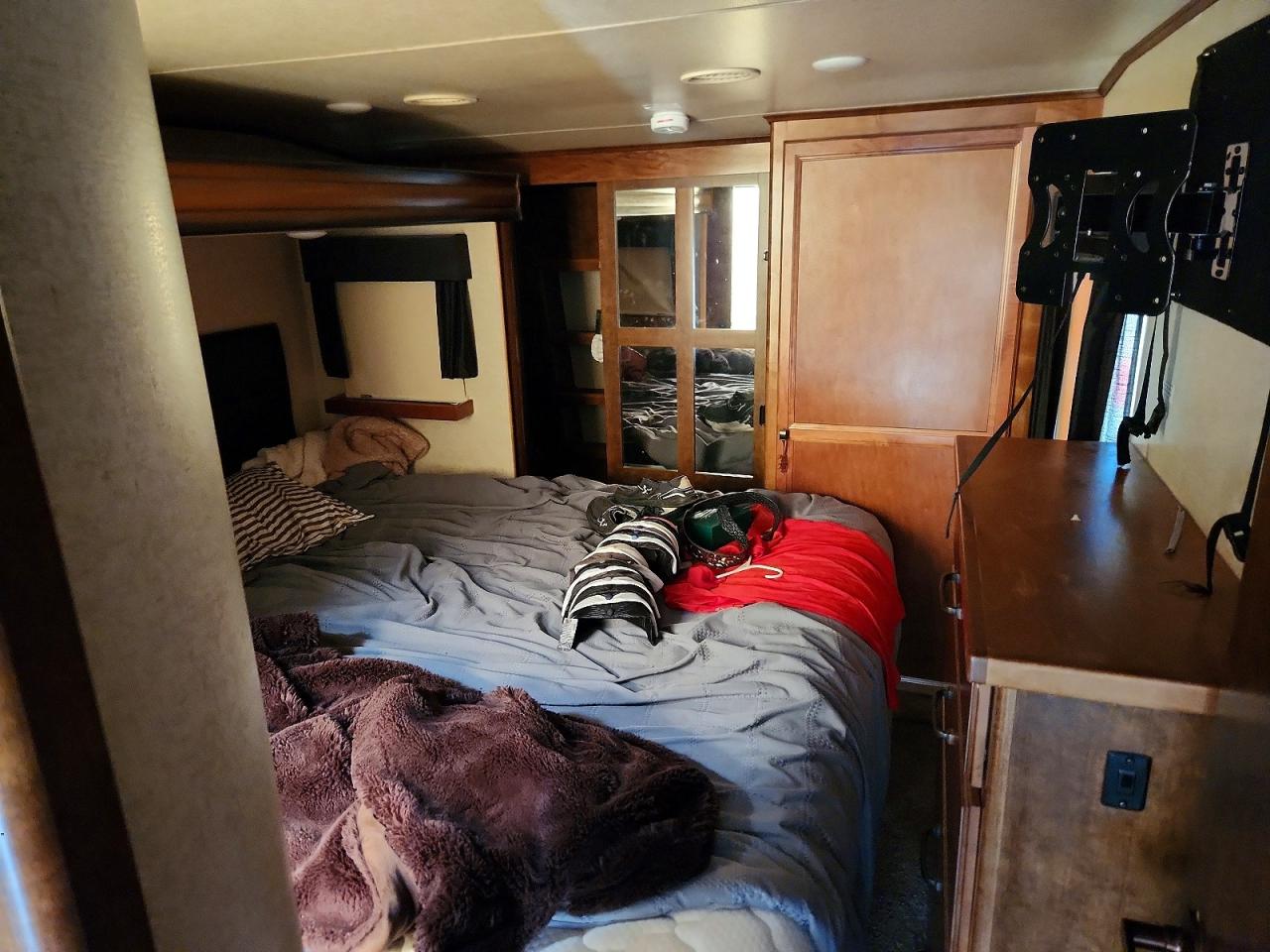 2017 Hrea VIN 5SFBG4427HE326512 COPART salvage auction — Water/Flood, TX - SALVAGE TITLE-FLOOD DAMAGE, sold $8,000 on 2026-10-02 (photo 7)