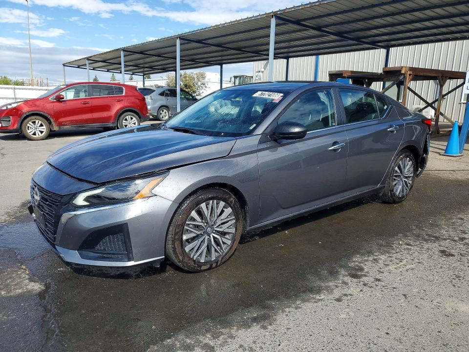 2025 Nissan Altima VIN 1N4BL4DV2SN430153 — COPART salvage auction photo