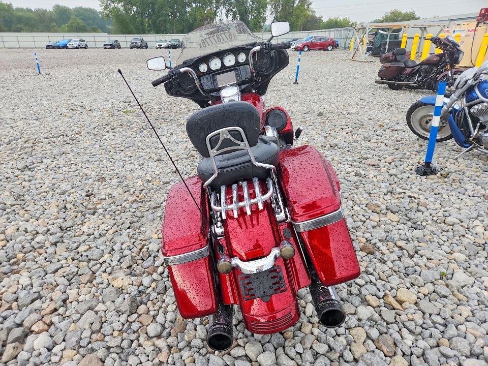 2016 Harley-davidson Fl VIN 1HD1KRM15GB673966 COPART salvage auction — SIDE, OH - CERT OF TITLE-SALVAGE, sold $5,700 on 2026-09-18 (photo 4)