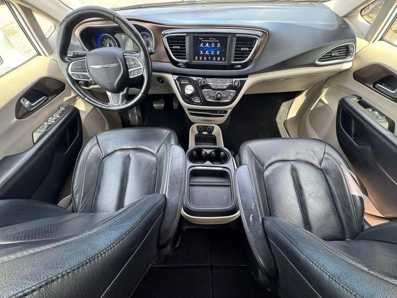 2019 Chrysler Pacifica VIN 2C4RC1BG9KR554080 COPART salvage auction — NORMAL WEAR, VA - CERTIFICATE OF TITLE (P), sold $3,850 on 2026-10-07 (photo 9)
