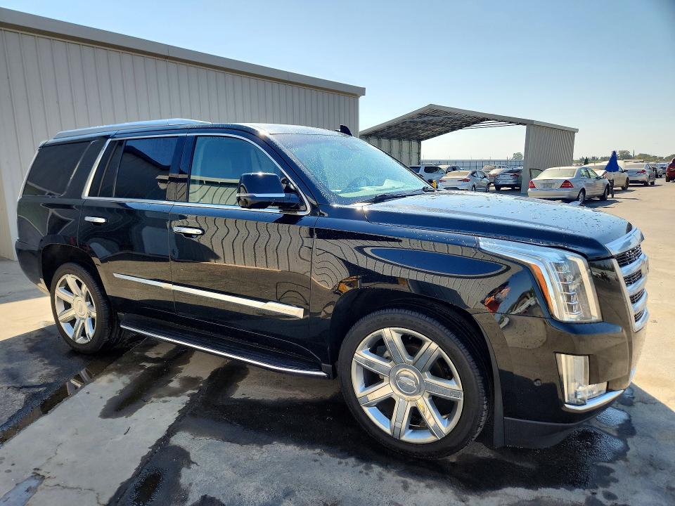 2019 Cadillac Escalade VIN 1GYS4BKJ8KR186863 COPART salvage auction — VANDALISM, FL - CERTIFICATE OF TITLE, sold $16,700 on 2026-10-07 (photo 4)