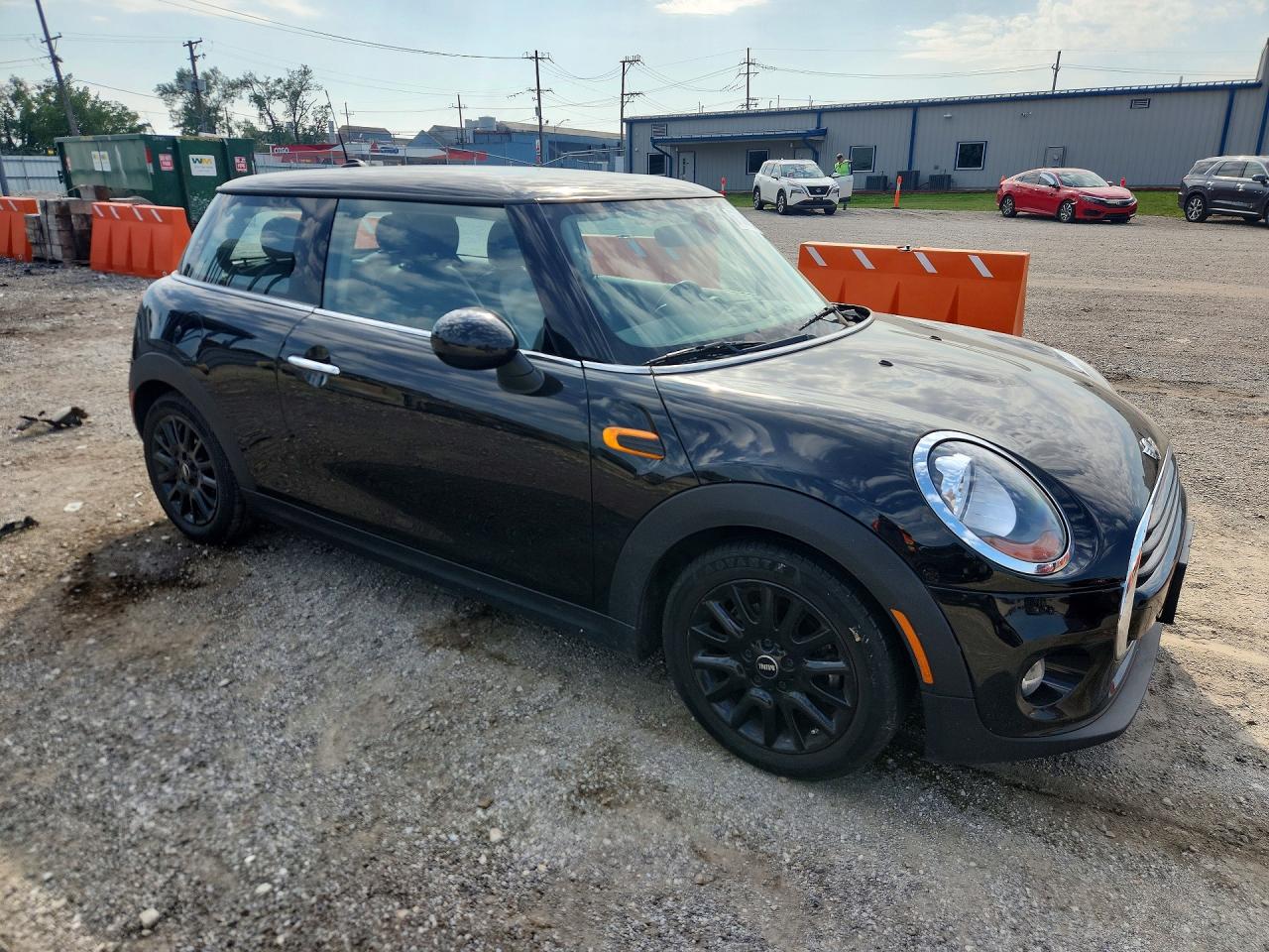 2017 Mini Cooper VIN WMWXP5C55H2D16492 COPART salvage auction — Mechanical, IL - CERTIFICATE OF TITLE, sold $1,200 on 2026-09-14 (photo 4)