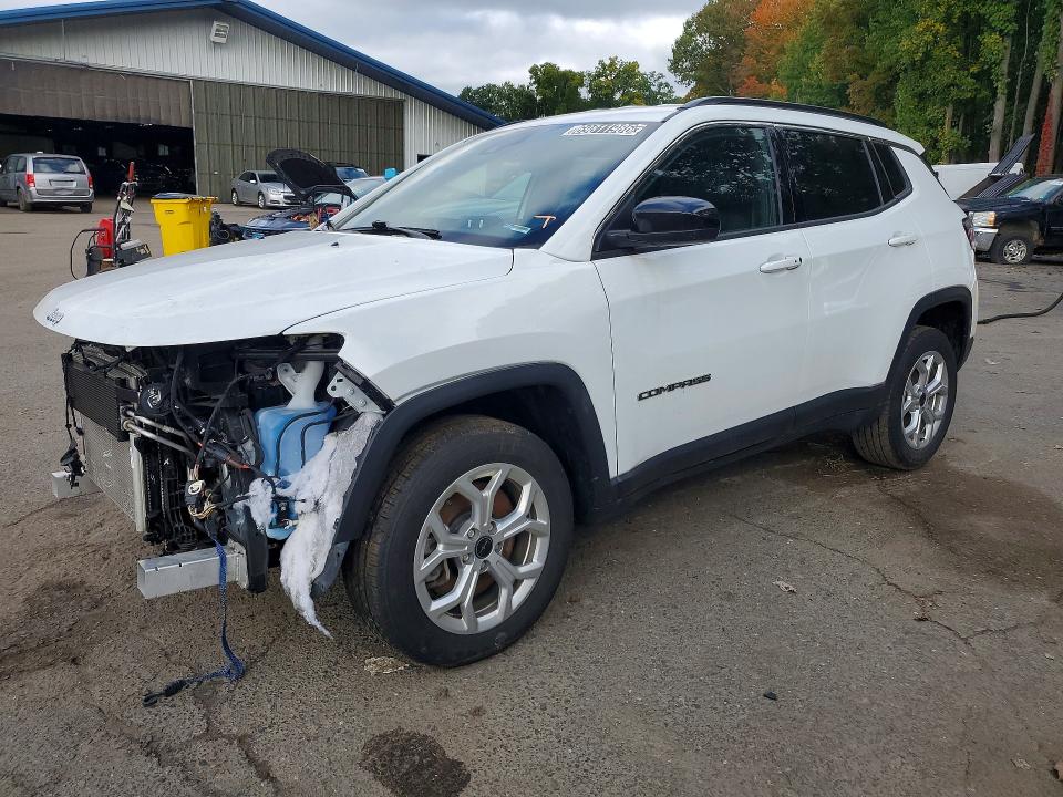 2025 Jeep Compass VIN 3C4NJDBN3ST520394 — COPART salvage auction photo