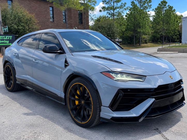 2024 Lamborghini Urus VIN ZPBUB3ZL1RLA31904 COPART salvage auction — MINOR DENT/SCRATCHES, CA - CERTIFICATE OF TITLE (P), sold $8,000 on 2026-09-30 (photo 1)