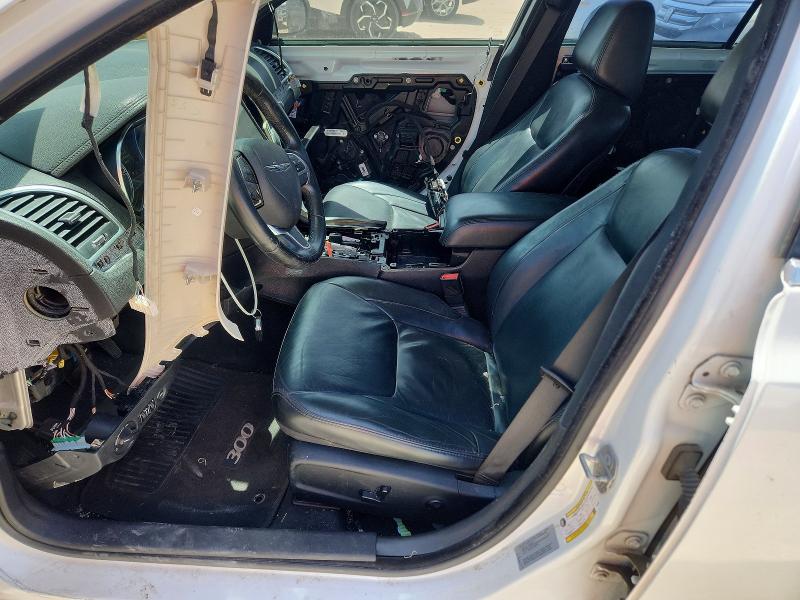2015 Chrysler 300 VIN 2C3CCAAG7FH898837 COPART salvage auction — FRONT END, Tx - Cert Of Title-Rebuilt Salvage, sold $700 on 2026-10-06 (photo 7)