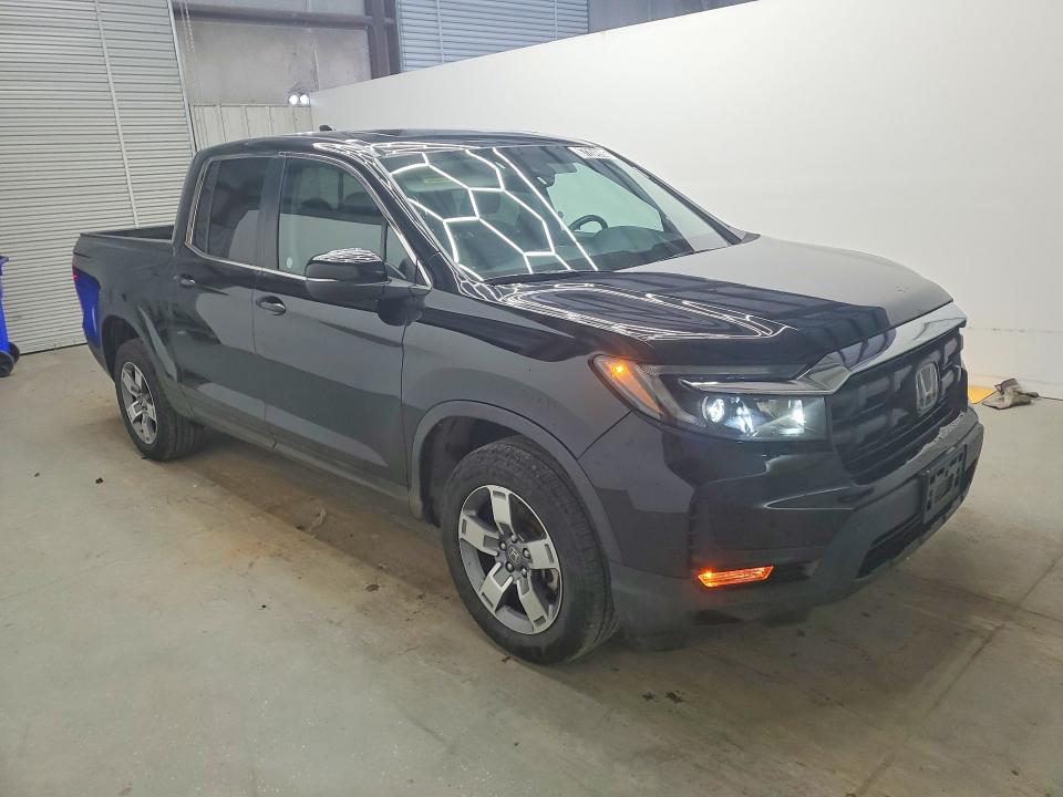 2025 Honda Ridgeline VIN 5FPYK3F50SB038616 COPART salvage auction — MINOR DENT/SCRATCHES, Va - Certificate Of Title, sold $22,500 on 2026-09-14 (photo 4)