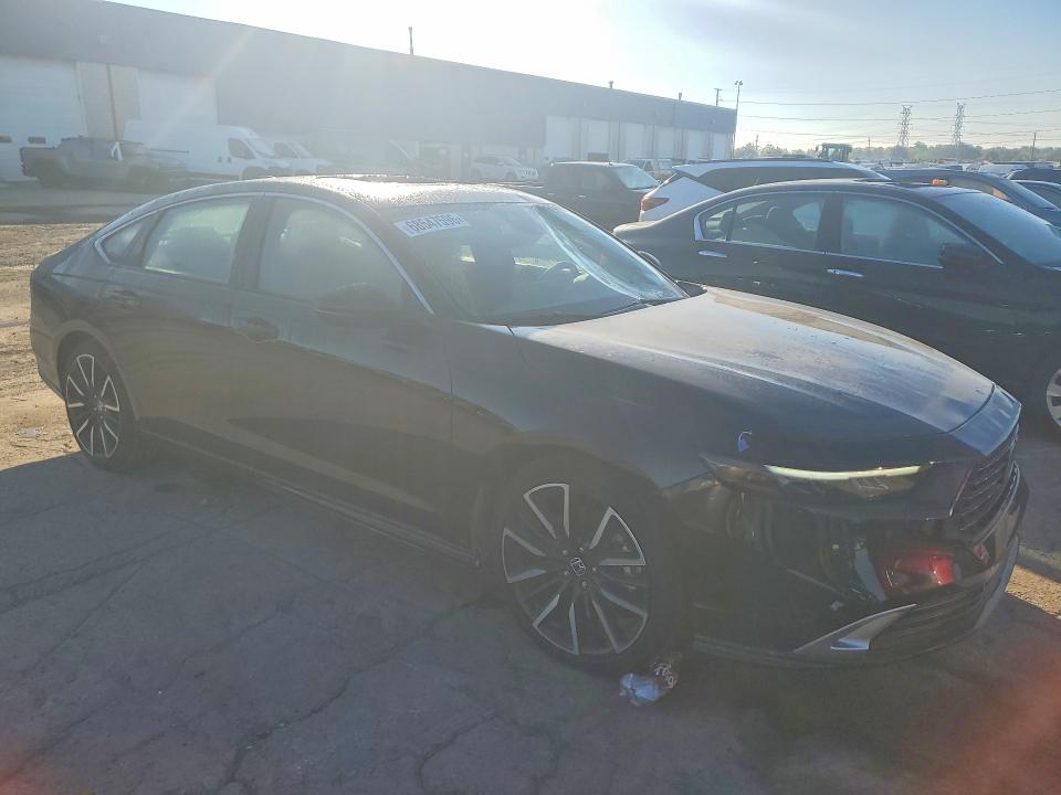 2026 Honda Accord VIN 1HGCY2F87TA018557 COPART salvage auction — FRONT END, MI - CERTIFICATE OF TITLE, sold $21,300 on 2026-09-15 (photo 4)