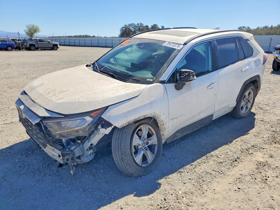 2021 Toyota Rav4 VIN 2T3P1RFV8MC246817 — COPART salvage auction photo