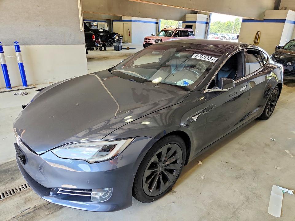2018 Tesla Model s VIN 5YJSA1E28JF247288 — COPART salvage auction photo