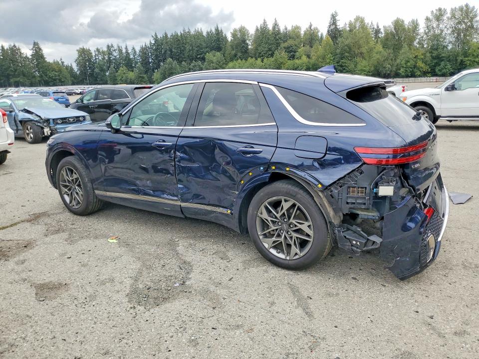 2022 Genesis Gv70 VIN KMUMADTB3NU066929 COPART salvage auction — REAR END, WA, sold $10,100 on 2026-10-05 (photo 2)