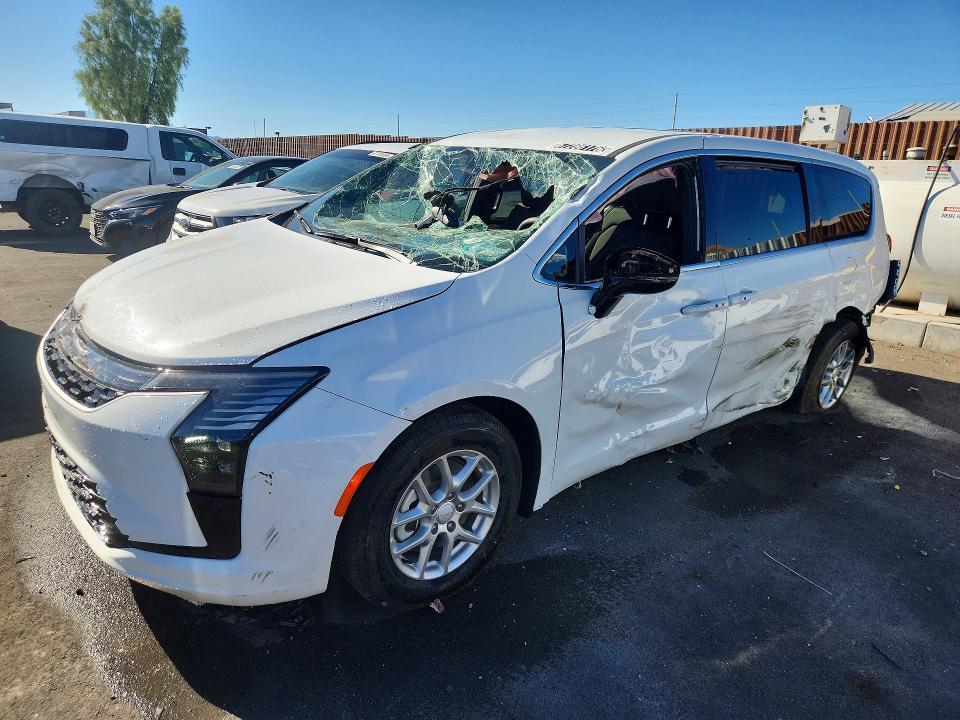 2027 Chrysler Pacifica VIN 2C4RC1BG4VR595205 — COPART salvage auction photo
