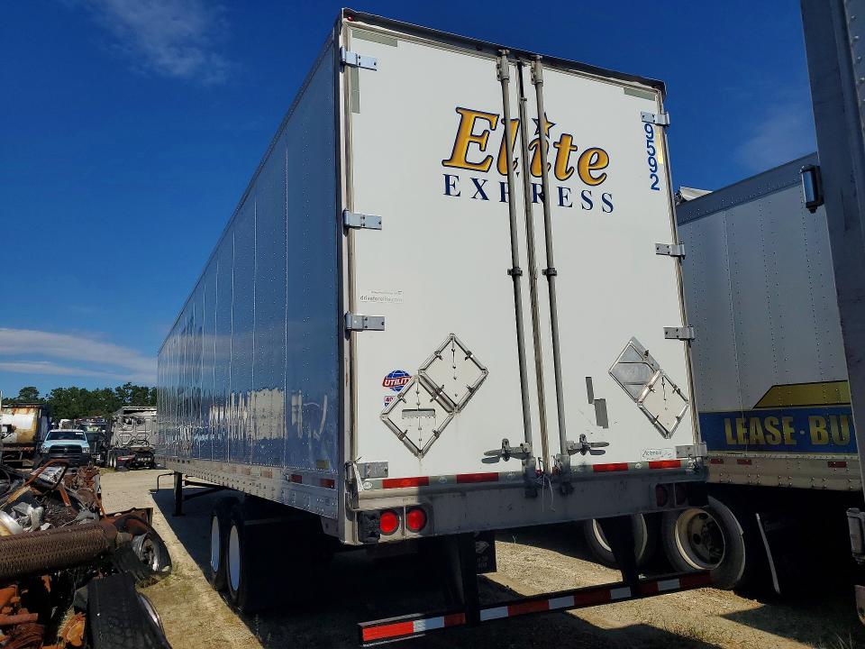 2017 Utility trailer Trailer VIN 1UYVS253XHG908703 COPART salvage auction — ROLLOVER, IN - CERTIFICATE OF TITLE (P), sold $1,500 on 2026-09-29 (photo 2)
