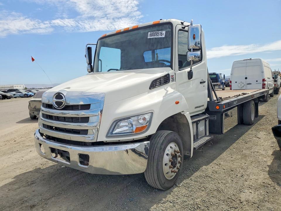 2014 Hino 258/268 VIN 5PVNJ8JN0E4S51418 — COPART salvage auction photo