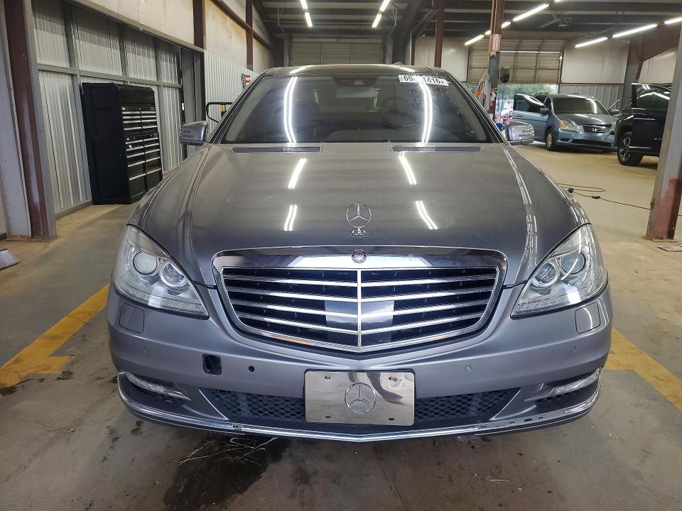 2012 Mercedes-benz S-klasse VIN WDDNG8DB8CA432206 COPART salvage auction — MINOR DENT/SCRATCHES, Nc - Dealer Only Clean Title, sold $7,700 on 2026-10-13 (photo 5)
