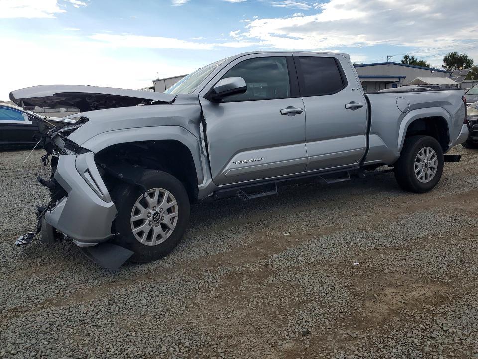 2025 Toyota Tacoma VIN 3TMKB5FN7SM039042 — COPART salvage auction photo