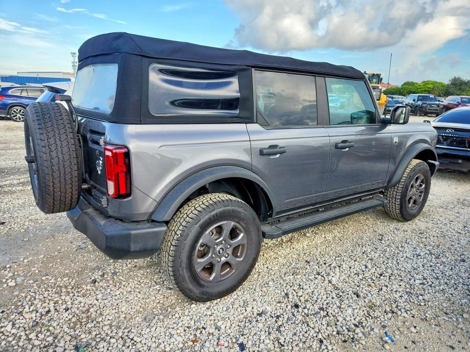 2022 Ford Bronco VIN 1FMDE5BH3NLA79166 COPART salvage auction — MINOR DENT/SCRATCHES, NY - CERTIFICATE OF TITLE (P), sold $18,200 on 2026-09-18 (photo 3)