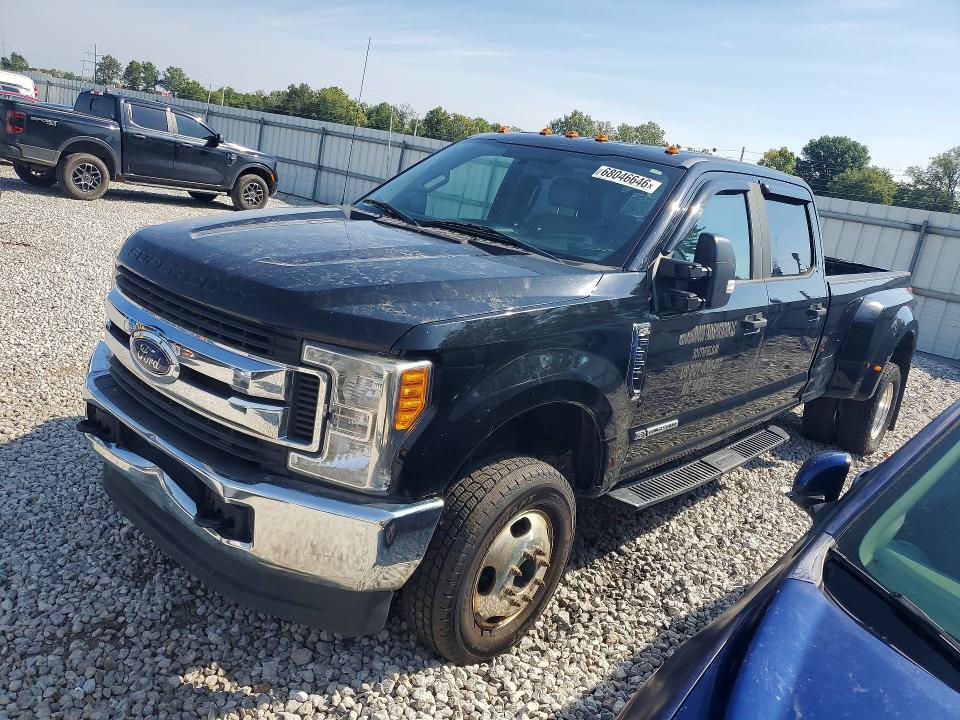 2017 Ford F350 VIN 1FT8W3DT3HEE31096 — COPART salvage auction photo