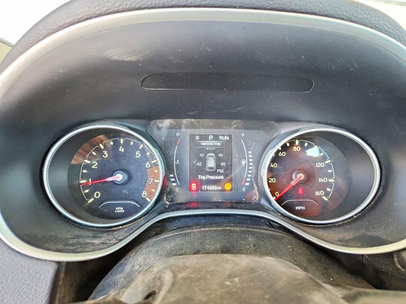 2017 Jeep Compass VIN 3C4NJCAB7HT661026 COPART salvage auction — HAIL, WA - VEHICLE CERT OF OWNERSHIP-TITL, sold $0 on 2026-09-26 (photo 9)