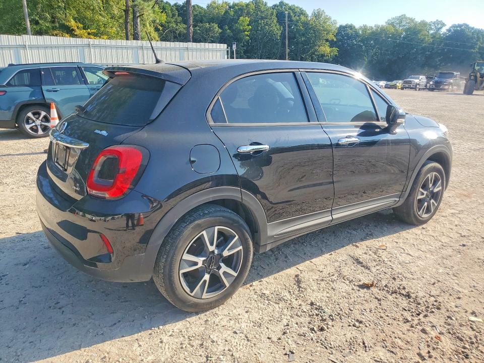 2021 Fiat 500 VIN ZFBNF3A10MP888620 COPART salvage auction — MINOR DENT/SCRATCHES, Nc - Dealer Only Clean Title, sold $5,100 on 2026-09-25 (photo 3)