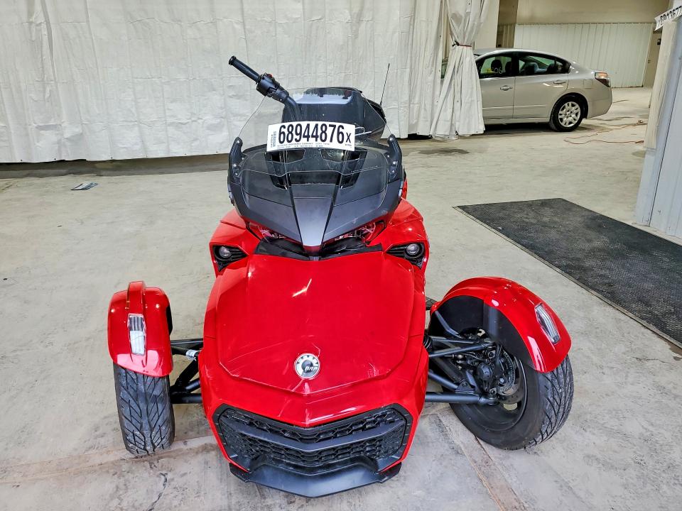 2022 Can-am/ brp Spyder VIN 2BXREDD2XNV002290 COPART salvage auction — FRONT END, NY - MV-907A SALVAGE CERTIFICATE, sold $7,100 on 2026-10-01 (photo 2)