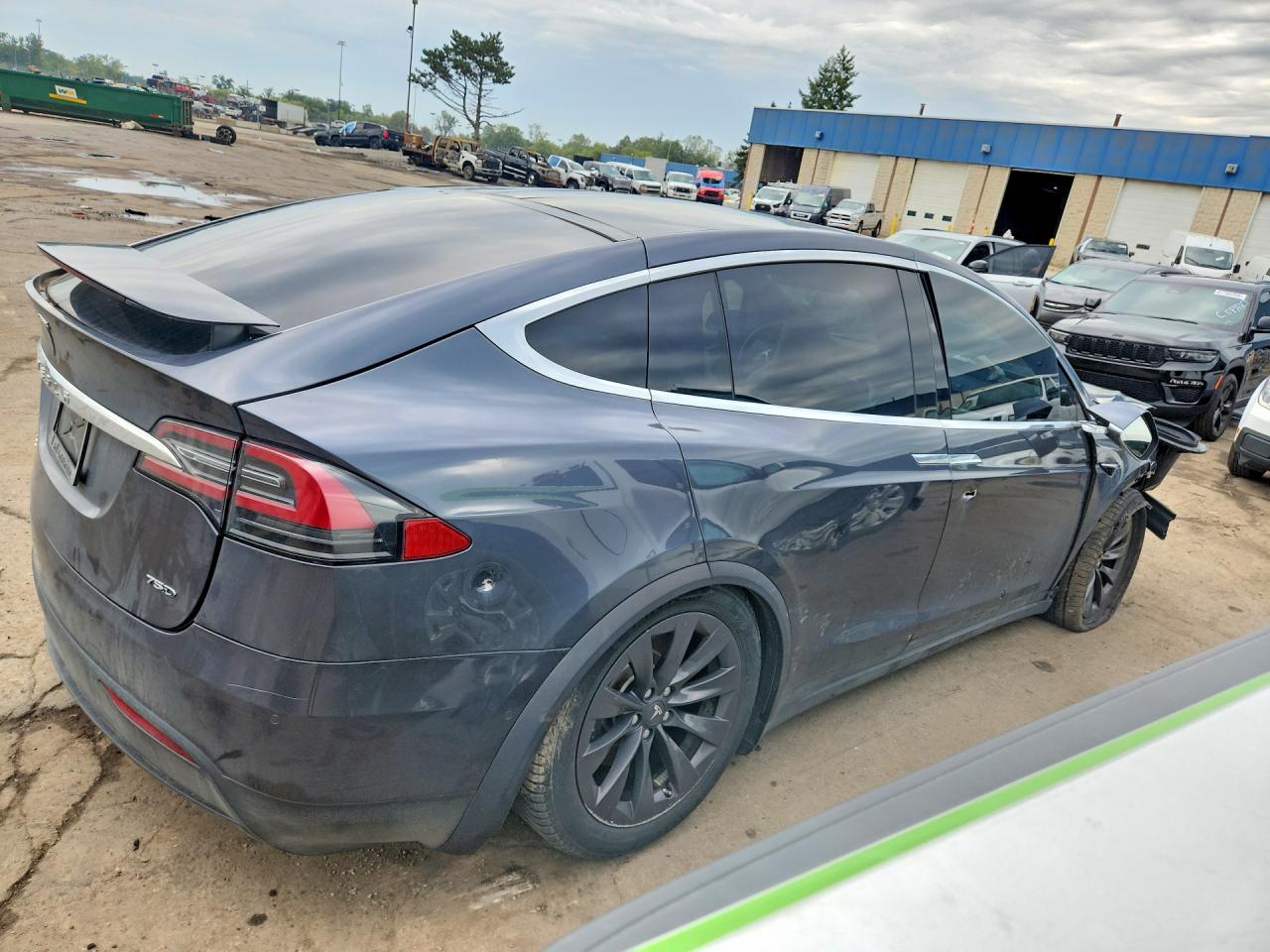 2018 Tesla Model X VIN 5YJXCAE28JF101280 COPART salvage auction — Front End, MI - DEALER ONLY CLEAN TITLE, sold $1,600 on 2026-10-02 (photo 3)